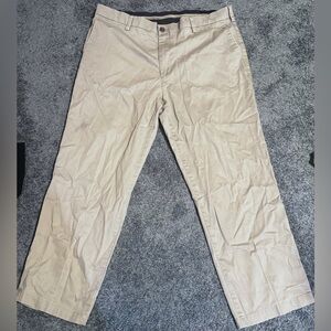 Dockers Men's Tan Khaki